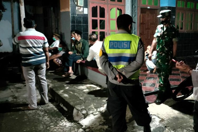 Hidup Sebatang Kara Setelah 10 Tahun Berpisah dengan Suami dan Anak, Sumini Ditemukan Tewas di Tempat Tidur